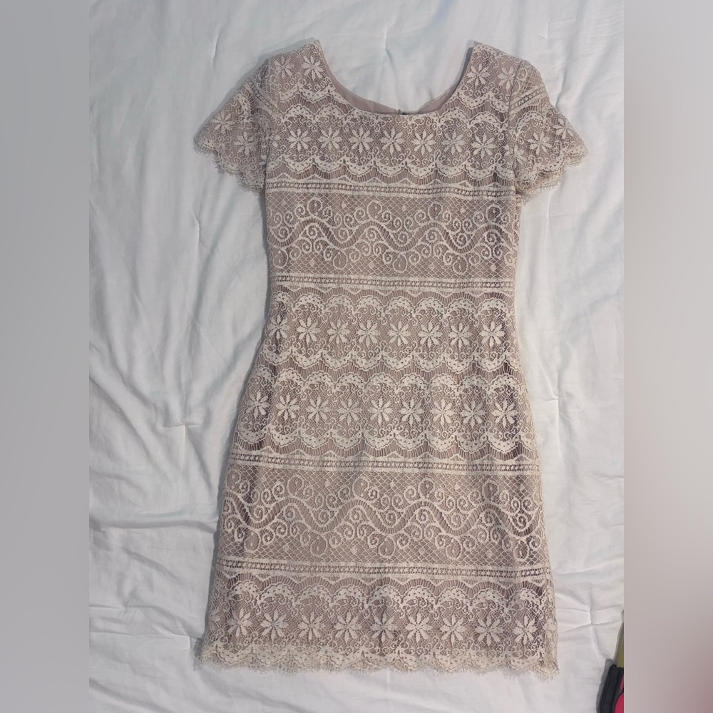 Vintage Early 90s Ann Taylor Champagne/Ivory Lace Mini Dress